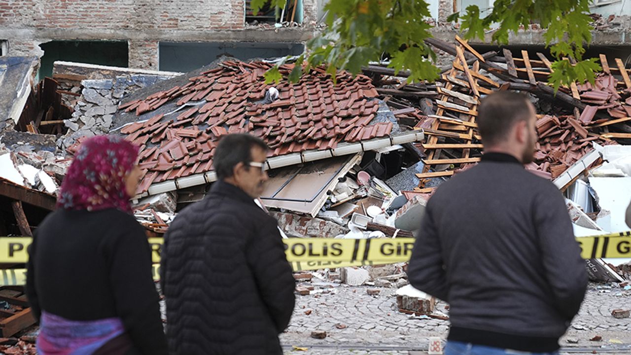 Bakanlık son verileri paylaştı! Deprem sonrası 252 vatandaş...