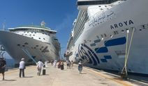 Peşe peşe yanaştılar Bodrum'a binlerce kişi bıraktılar