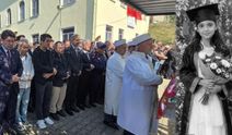 Başakşehir'deki okul saldırısında vefat eden minik Eslem Hakk'a uğurlandı