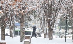 İstanbul’a kar geliyor! Meteoroloji ve valilik uyardı