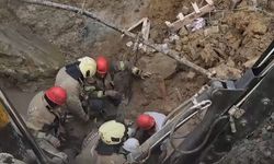 Bayrampaşa'da kanalizasyonda göçük: 1 işçi toprak altında....