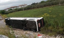 Manisa'da yolcu otobüsü devrildi! Çok sayıda yaralı var