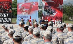 Erdoğan Mehmetçik ile bayramlaştı! "Kilit bir rol üstleniyorsunuz"