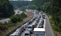 Kurban Bayramı tatili dönüşü yollarda trafik oluştu
