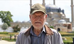 YKS'nin 81 yaşındaki "en yaşlı" adayı! 8. kez ter döküyor