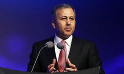 Bakan Yerlikaya büyük operasyonu duyurdu! Kırmızı bültenle aranıyorlardı