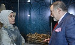Emine Erdoğan "Selçuklu" sergisini ziyaret etti! Murat Bardakçı'dan bilgiler aldı