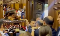 Ermenistan Parlamentosu’nda yumruklu kavga! O anlar kamerada