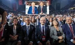 CHP'de büyük skandal! Fotoğraf ele verdi