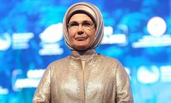 Emine Erdoğan'dan ilk paylaşım: Yepyeni bir yolculuğa hazırız