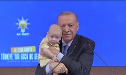 Erdoğan'a bebek sürprizi: Tezahüratları şaşkınlık içerisinde karşıladı