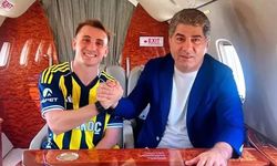 Kerem Aktürkoğlu Fenerbahçe formasını giydi