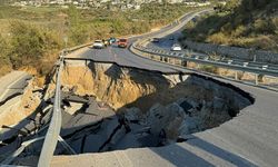 Karayolu çöktü! Yol trafiğe kapatıldı