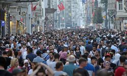 Türkiye'nin yeni nüfusu belli oldu! Son veriler açıklandı