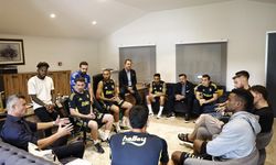 Saadettin Saran futbol takımıyla bir araya geldi