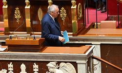 Fransa'da siyasi kriz! 1958'den bu yana ilk defa...