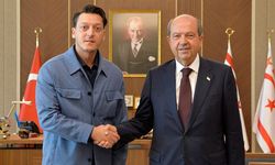 Mesut Özil'den FIFA ve UEFA'ya çağrı