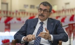 Sadece ecdat değil dünyadan bihaberler! Haydi kızlar okula