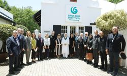 Emine Erdoğan'dan Yunus Emre Enstitüsü'ne ziyaret