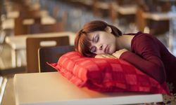 Sürekli yorgun hissedenler dikkat! "Hafife almayın" diyerek uyardı