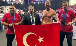 Milli kick boksçu dünya şampiyonu oldu