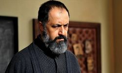 Mehmet Özgür'ün itirafı herkesi derinden sarstı! "Onu hep buramda taşıyorum..."