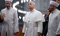 Papa Sultanahmet Camii'ni ziyaret etti! Hayranlıkla inceledi