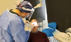 Şaşkına çeviren olay! 83 yaşında 20’lik diş sürprizi