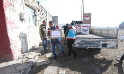 Kaymakamdan genç çiftlere destek