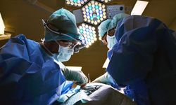 Şoke eden olay! Estetik ameliyatı olduğu sırada...