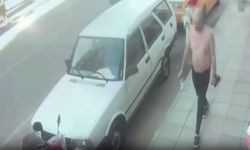 Sokakta çıplak dolaşan Rus gözaltında