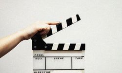 Ünlü yönetmen ve eşi evlerinde bıçaklanarak öldürüldü!