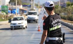Trafiğe çıktığına pişman oldu! Yediği ceza dudak uçuklattı