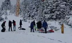 Uludağ'da tatilciler metrelerce yükseklikte mahsur kaldı!