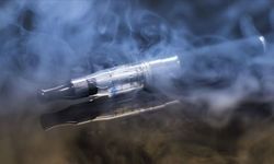 Uzmanı uyardı: Elektronik sigara içenler dikkat!