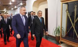 Bakan Hakan Fidan'dan Pakistan’da kritik görüşme