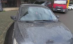 İstanbul'a çamur yağdı! Araç çamurla kaplandı