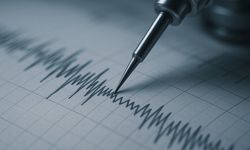 Antalya Demre'de hissedilen deprem