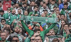 Bursaspor Trendyol 1. Lig'e yükseldi! Gol olup yağdılar