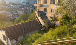 Okul servisi evin çatısına düştü!