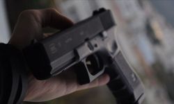 Mersin'de okulda olası facia engellendi: Öğrenci silahla yakalandı