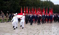 Osman Aşkın Bak: 19 Mayıs yeniden şahlanışın adıdır!