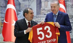 Cumhurbaşkanı Erdoğan Galatasaray Futbol Takımı'nı kabul etti