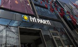 İYİ Parti'de istifa depremi! Zehir zemberek sözlerle ayrılığı duyurdu