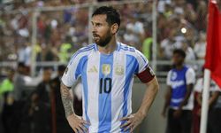Messi'den sürpriz karar! Resmen bıraktı
