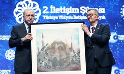 Cumhurbaşkanı Erdoğan'a "Ayasofya" hediyesi