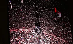 Ebru Yaşar konserinde rekor! Yüz binler bir araya geldi
