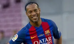 Ronaldinho 46 yaşında sahalara döndü! Yeni takımı İtalya'da...