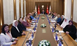CHP'li başkan AK Parti masasında görüldü