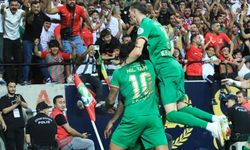 Amed 3-2 Beşiktaş maç sonucu ÖZET (Süper Lig 6. Hafta Puan Durumu)